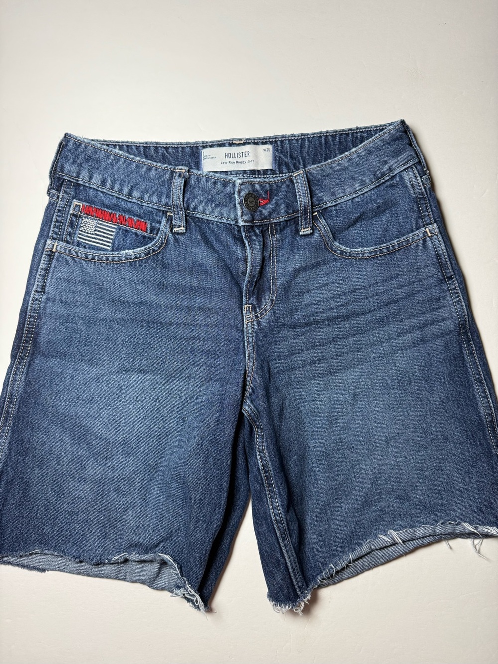 Hollister Low Rise Baggy Jort Denim Shorts Embroidered Flag W25 size 0